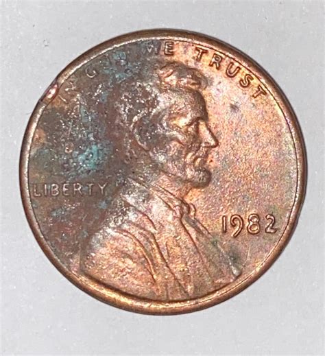 1982 penny large date no mint mark - 1982 was a transition year and they changed towards the end of the year from 95% copper cents, 3.11 grams, to zinc cents with a thin copper plating 2.5 grams. Michael K, May 17, 2019.